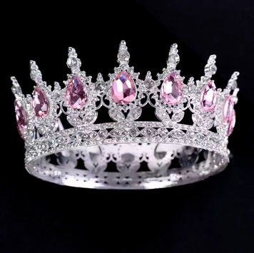 Корона металева з піками велика срібло з ніжно рожевим камінням. Розмір 12,5см*5,5см 16595 фото