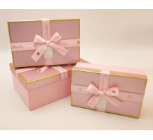 Коробка подарункова картон Тепло рожева блиск з бантом (набор 3 шт.) M середня