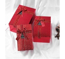 Коробка подарункова картон Червоний крокодил (набор 3 шт.) M середня