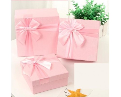 Коробка подарункова картон Рожевий квадрат (набор 3 шт.) S маленька