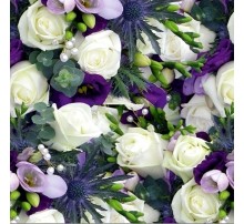 Пакувальний папір (5 листів) "Білі троянди, фіолетові квіти" (70*100 см)
